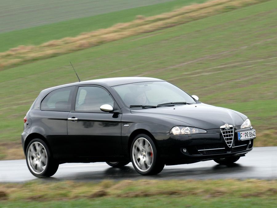  Alfa Romeo 147 Quadrifoglio Verde 2008 года  (фото 7 из 10)